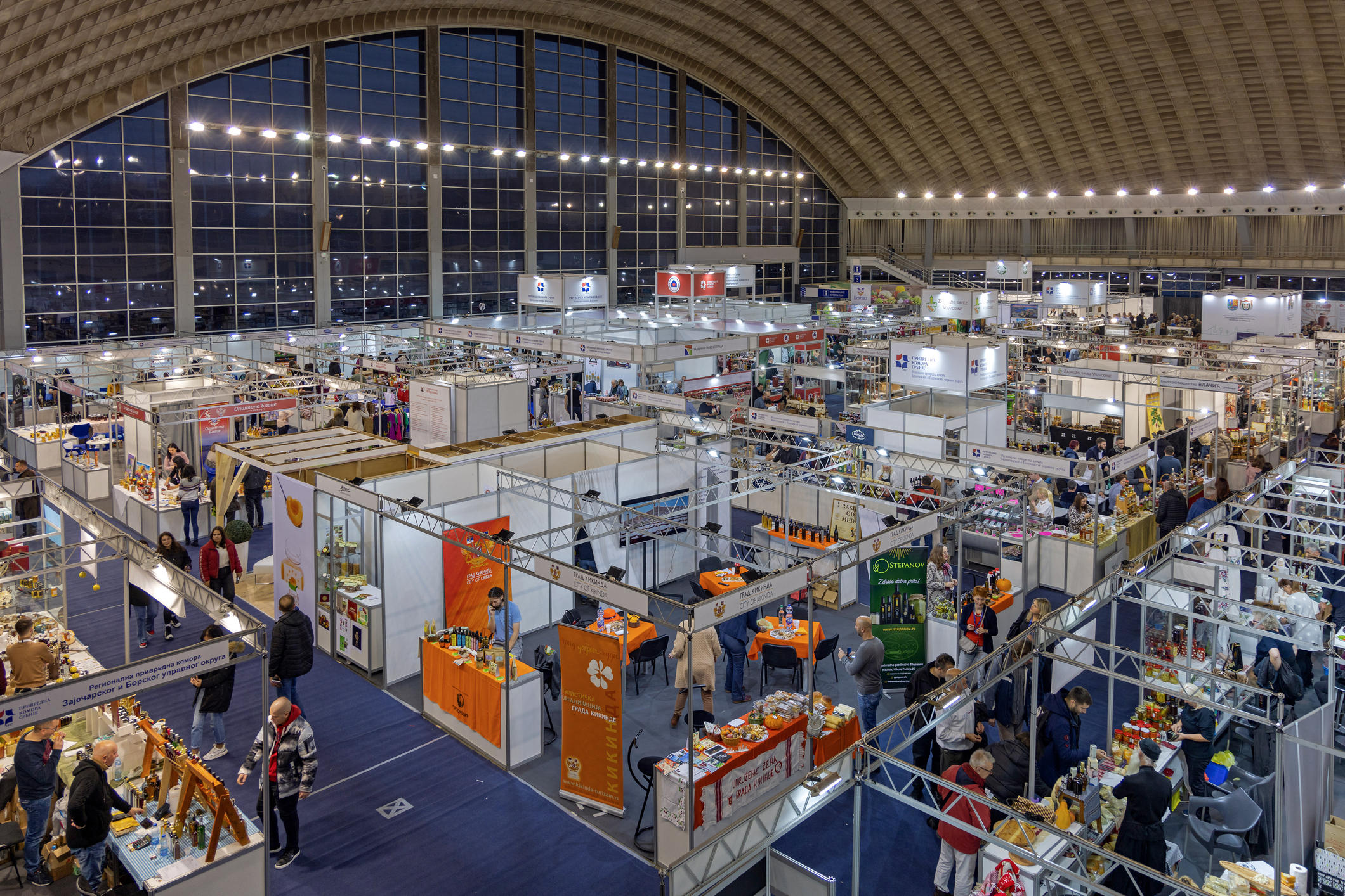 messe med stande